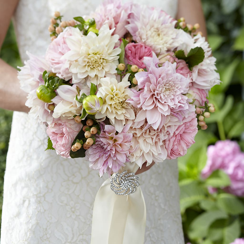 Heart's Promise Bouquet – Elises Flowers, Montgomery Village MD
