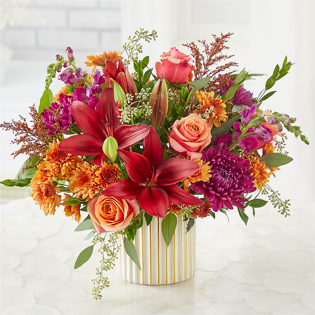 リエス アンサンブル Burgundy Landscape Bouquet – orange, purple, red flower