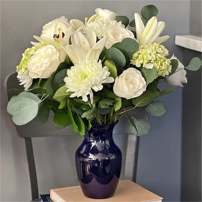 Snowy Dreams Bouquet –  Elises Flowers, Montgomery Village MD