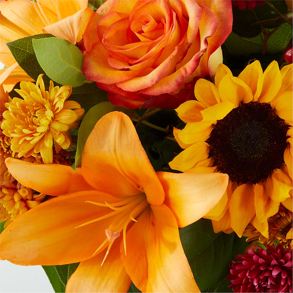 Grateful Centerpiece –  Elises Flowers, Montgomery Village MD