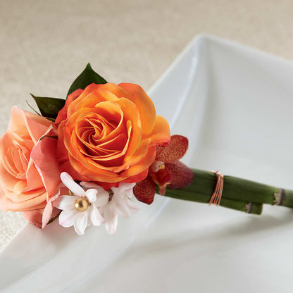 Sunset Dream Boutonniere –  Elises Flowers, Montgomery Village MD